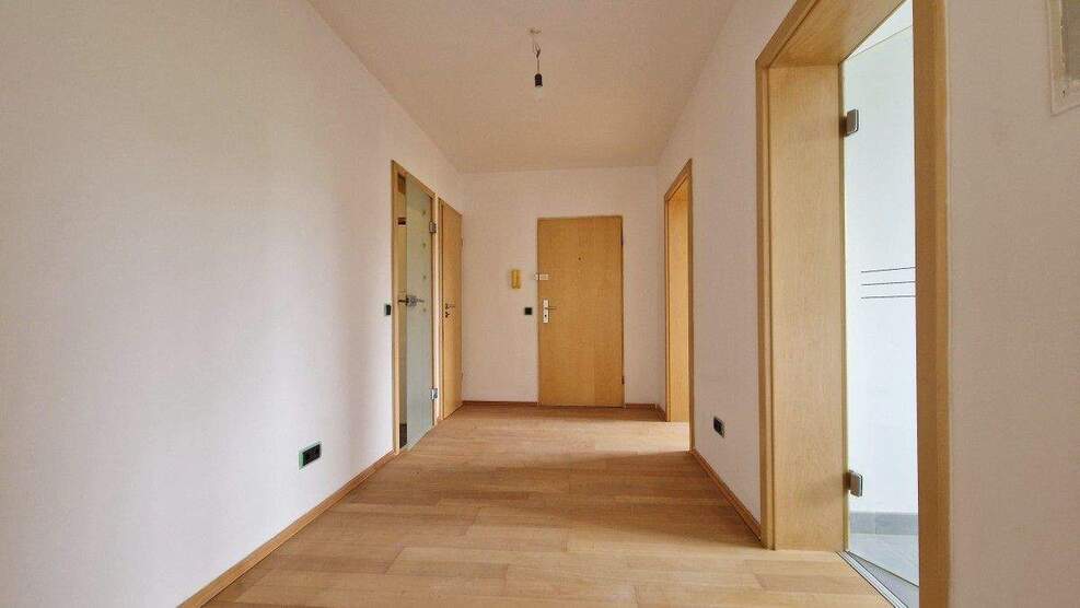 Komfortables Wohnen: Balkon, Tiefgarage, Pool & Sauna in Duisburg 3 zimmer