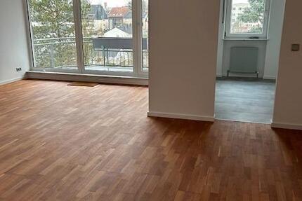 Attraktive 3-Zimmer-Wohnung mit Balkon & Aufzug – frisch renoviert in St. Ingbert 3 zimmer