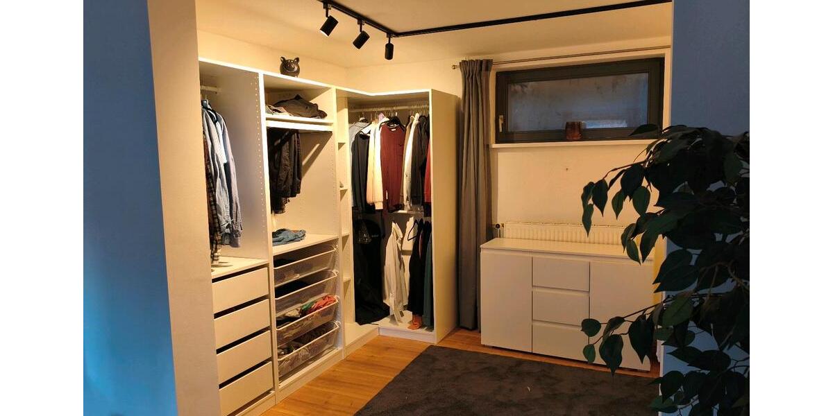 Zweifamilienhaus in Elm 3 zimmer