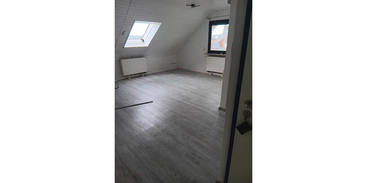 Dachgeschoßwohnung Fernwald - 3 Zimmer, 70 m&sup2;, 650&euro; | Angebot:26548805
