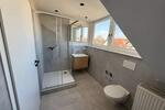 Dachgeschoßwohnung Alteglofsheim - 3 Zimmer, 90 m&sup2;, 1.100&euro; | Angebot:26250546