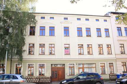 helle 2-Zimmer Wohnung *frisch renoviert* in zentraler Lage ***1 Monat Kaltmietenfrei***