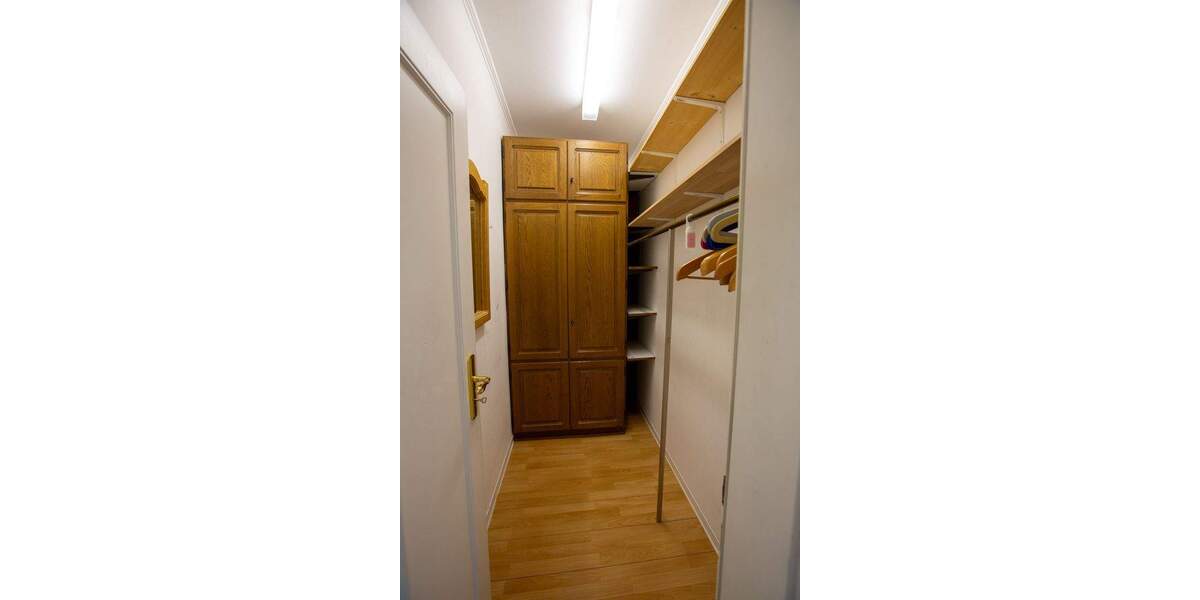 Terrassenwohnung Herne Horsthausen - 2 Zimmer, 130 m&sup2;, 1.300&euro; | Angebot:25746820