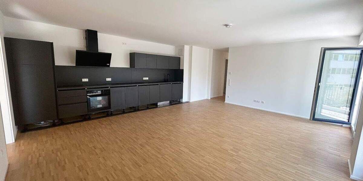 Etagenwohnung Stuttgart Untertürkheim - 4 Zimmer, 104 m&sup2;, 1.790&euro; | Angebot:23059546