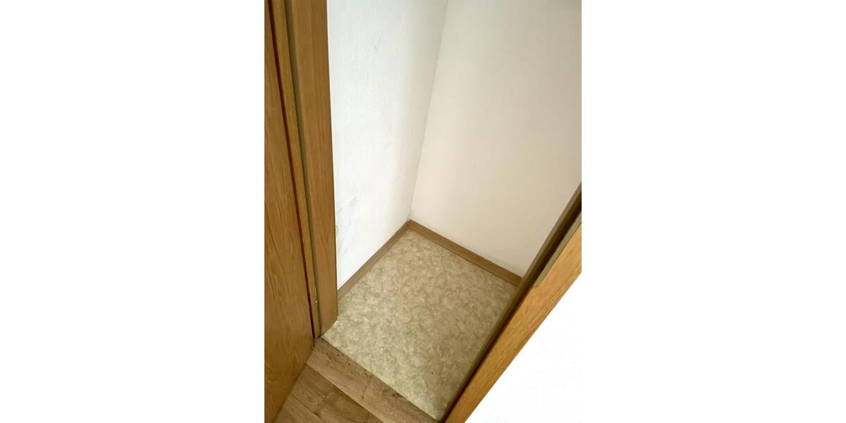 Etagenwohnung Bad Dürrenberg - 3 Zimmer, 66 m&sup2;, 415&euro; | Angebot:24864785