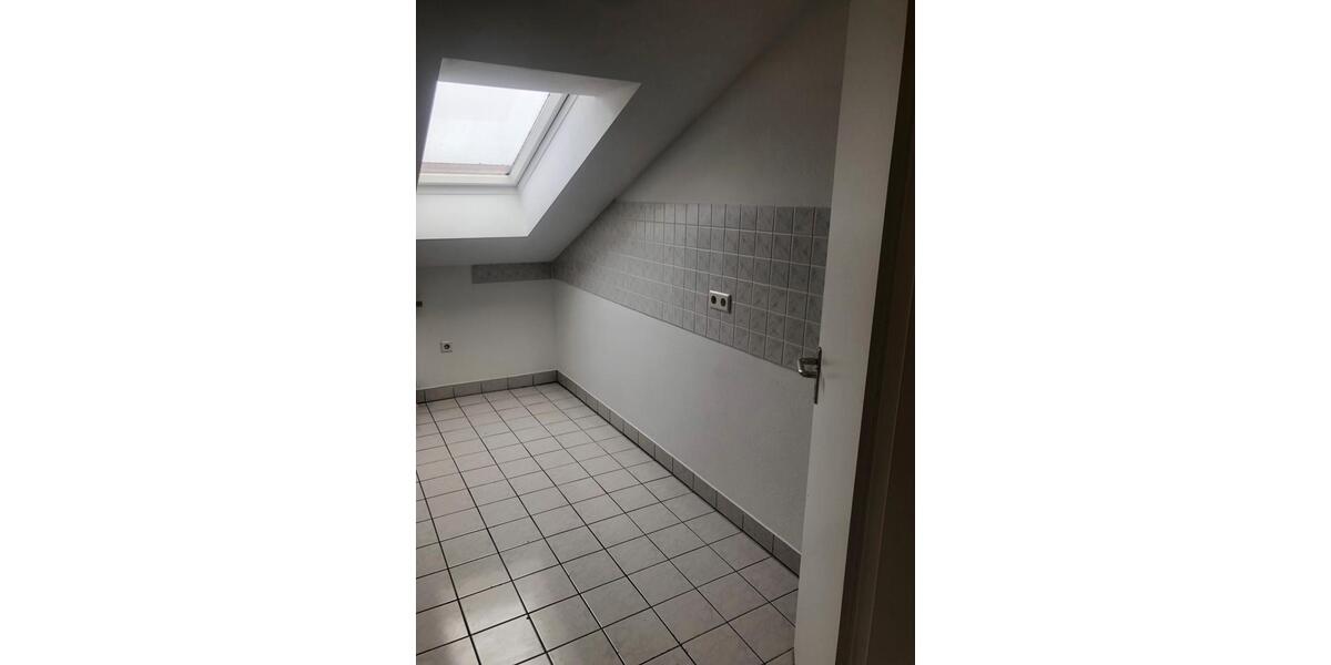 Dachgeschoßwohnung Haag in Oberbayern - 2 Zimmer, 54 m&sup2;, 820&euro; | Angebot:24813872