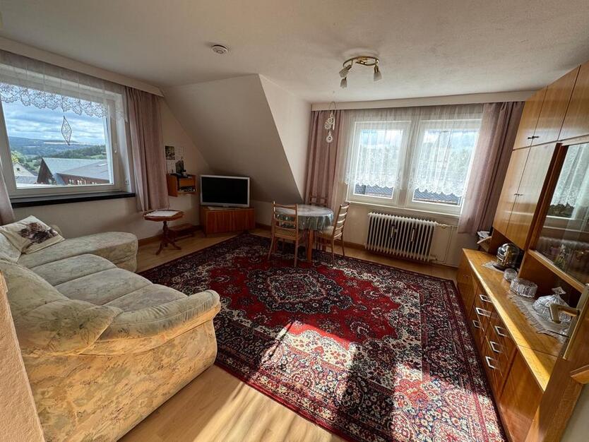 2-Raum Dachgeschoßwohnung 60qm