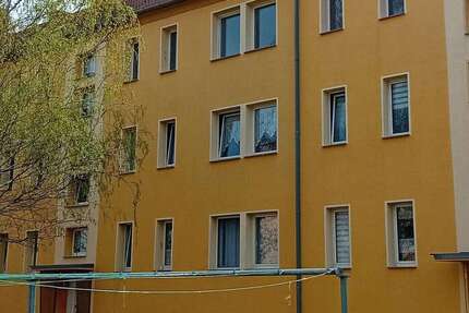 Wohnung Nienburg (Saale) - 2 Zimmer, 46 m&sup2;, 270&euro; | Angebot:24571414