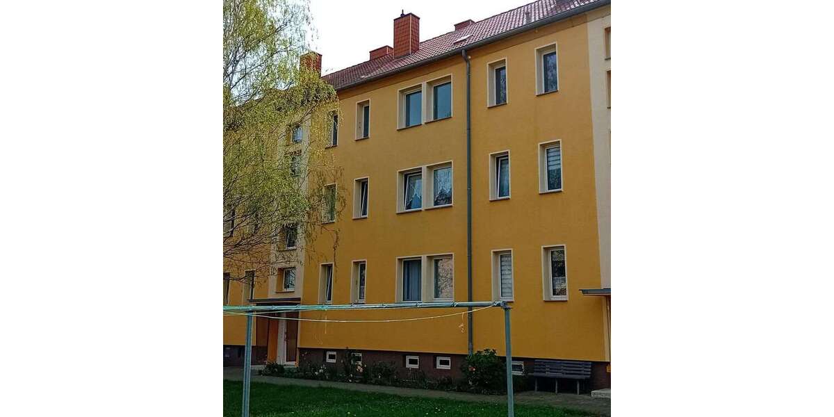 Wohnung zum Mieten in Nienburg (Saale) 270 € 95 m² 2 zimmer