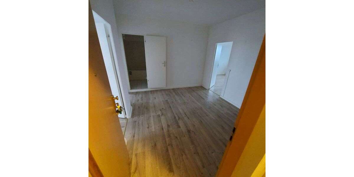 Etagenwohnung Brandenburg an der Havel Hohenstücken - 4 Zimmer, 69 m&sup2;, 487&euro; | Angebot:27233508