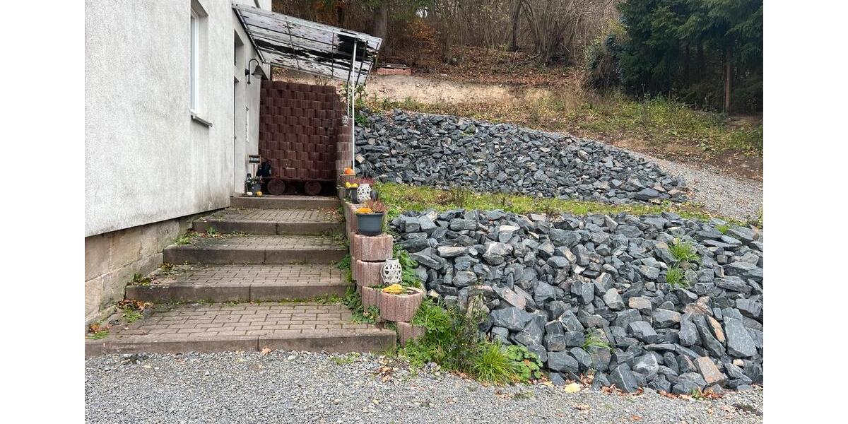 Etagenwohnung Schleusingen - 4.5 Zimmer, 104 m&sup2;, 676&euro; | Angebot:25641755