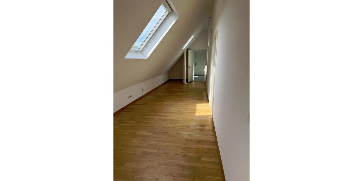 Dachgeschoßwohnung Gummersbach Berstig Süd - 2 Zimmer, 55 m&sup2;, 500&euro; | Angebot:26560257