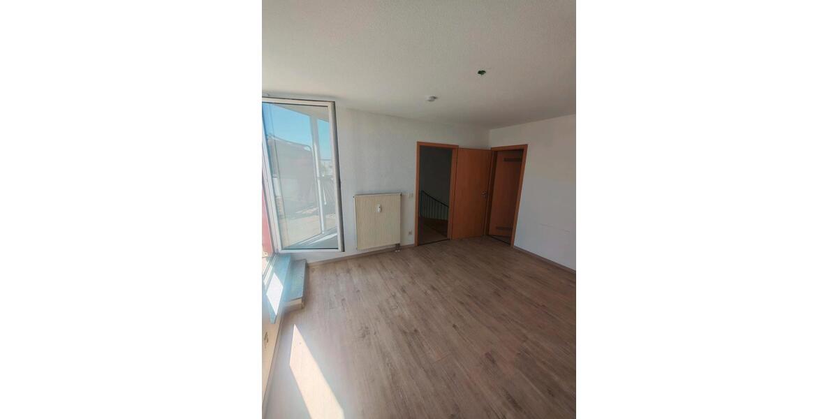 Maisonettenwohnung Schiffweiler - 3 Zimmer, 70 m&sup2;, 800&euro; | Angebot:26522016
