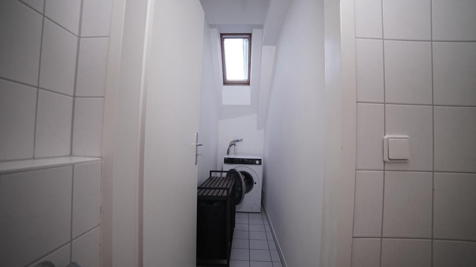 Einfamilienhaus München Schwabing-Freimann - 2.5 Zimmer, 60 m&sup2;, 2.149&euro; | Angebot:26636857