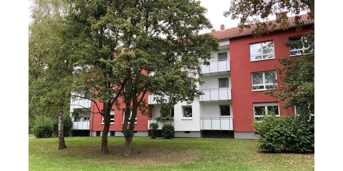 Schöne 3-Zimmer Wohnung mit neuen Bodenbelägen und Balkon zu vermieten 3 zimmer