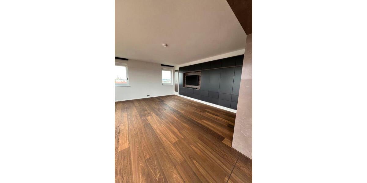 Etagenwohnung Dresden Altstadt - 4 Zimmer, 210 m&sup2;, 4.195&euro; | Angebot:26475228