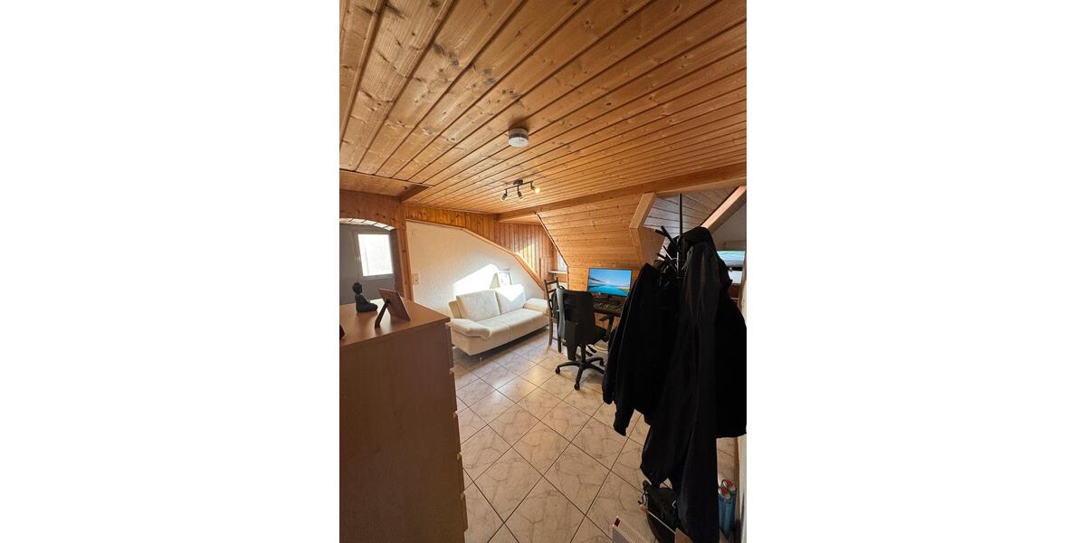 Dachgeschoßwohnung Lörrach - 2.5 Zimmer, 56 m&sup2;, 820&euro; | Angebot:24851882