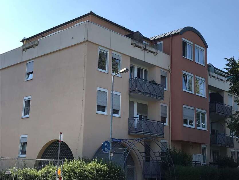 Wohnung zum Mieten in Karlsruhe 400 € 27 m² 1 zimmer