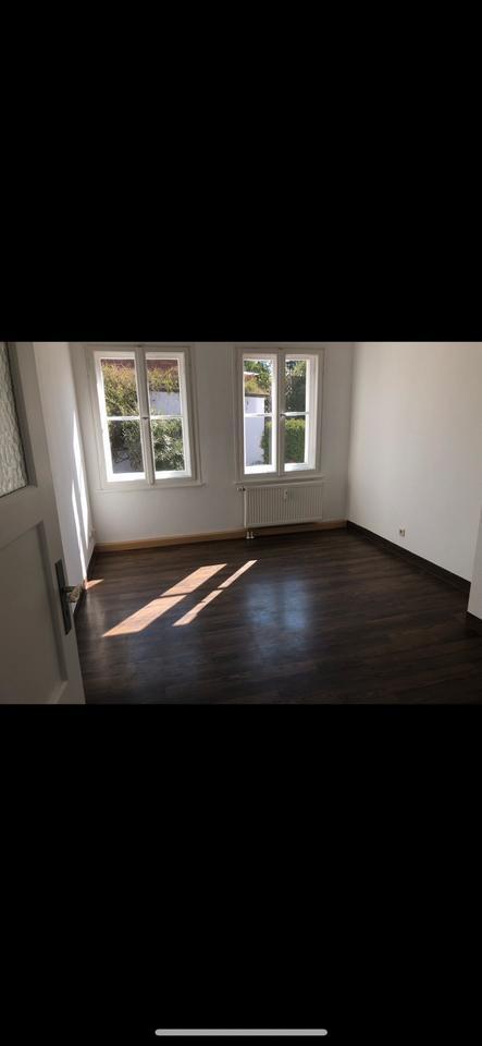 Zimmer zu vermieten in Zirndorf in Kosmetik und Nagelstudio