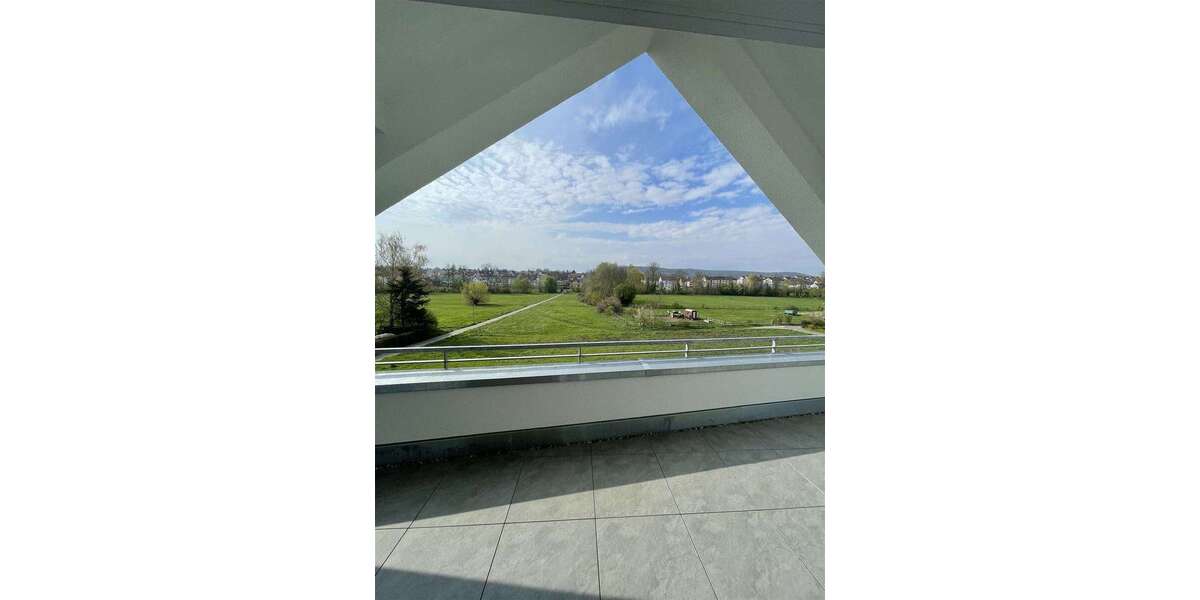 Etagenwohnung Leingarten - 2.5 Zimmer, 126 m&sup2;, 1.650&euro; | Angebot:21549907