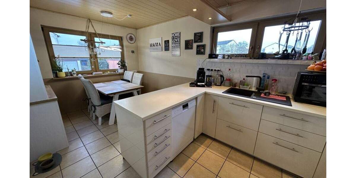 Einfamilienhaus Neuwied - 4 Zimmer, 140 m&sup2;, 1.200&euro; | Angebot:24855814