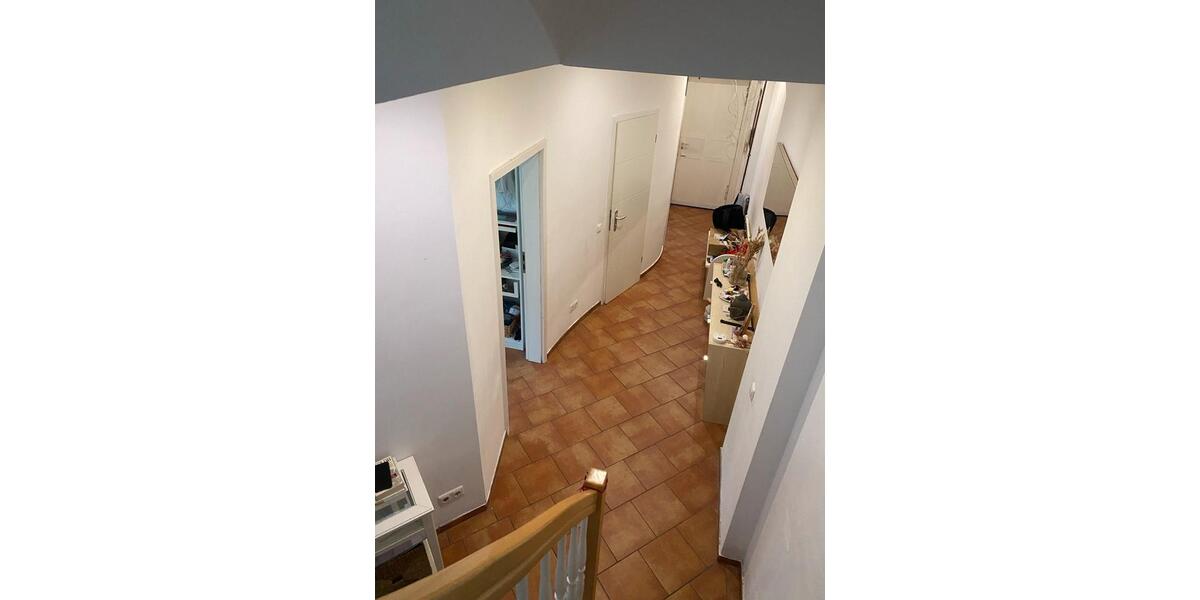 Dachgeschoßwohnung Berlin Neukölln - 4 Zimmer, 78 m&sup2;, 1.750&euro; | Angebot:26409229