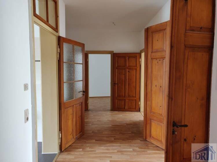 Etagenwohnung Löbau - 4 Zimmer, 151 m&sup2;, 910&euro; | Angebot:25692995