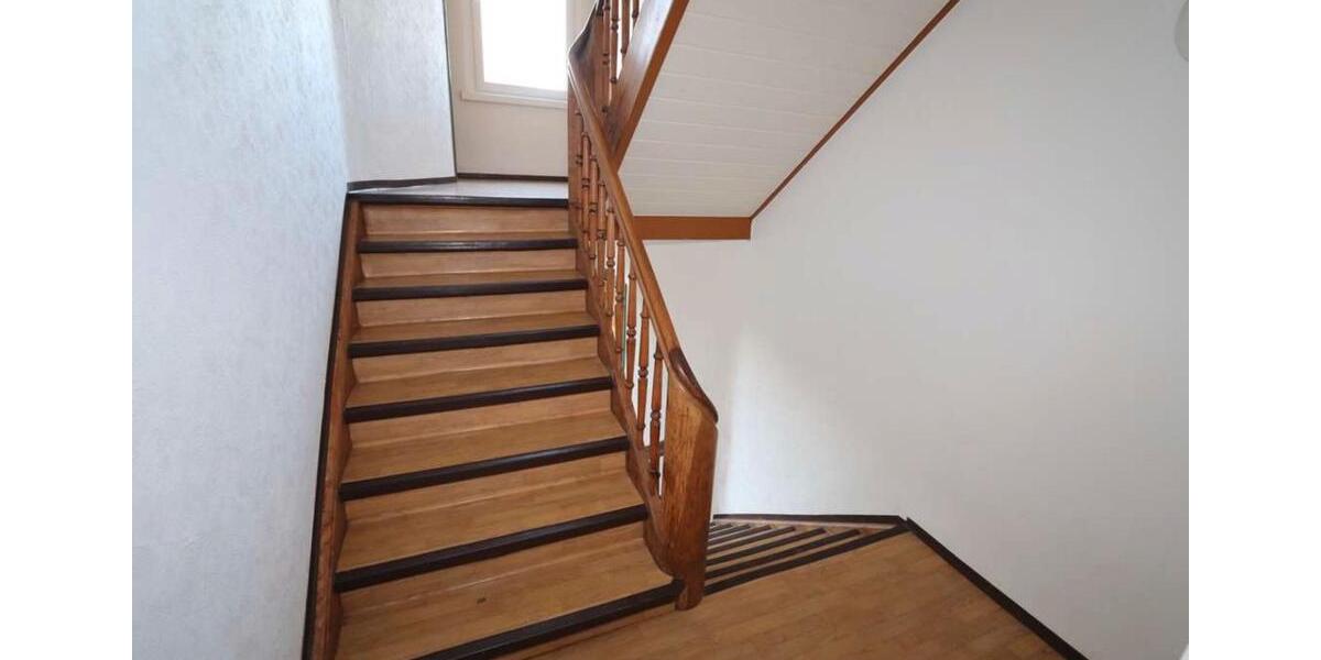 Erdgeschoßwohnung Eisenach - 2 Zimmer, 63 m&sup2;, 595&euro; | Angebot:26248472
