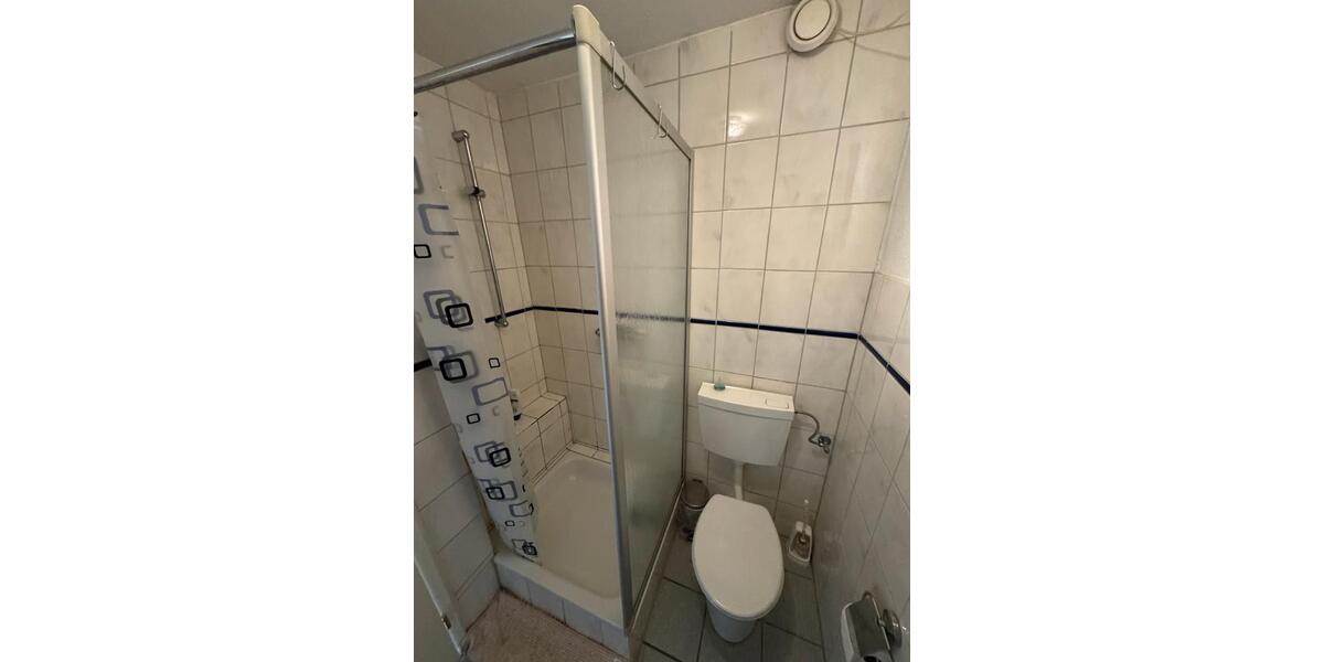 Dachgeschoßwohnung Windeck - 2 Zimmer, 38 m&sup2;, 250&euro; | Angebot:26464585