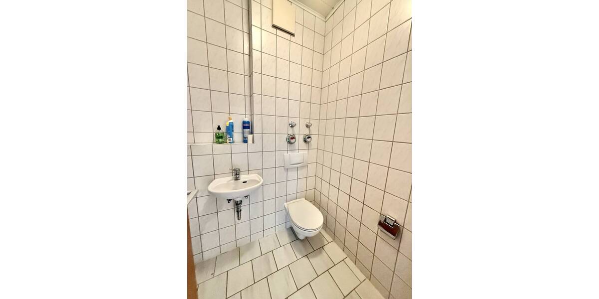 Etagenwohnung Thalmassing - 3 Zimmer, 83 m&sup2;, 670&euro; | Angebot:25929307