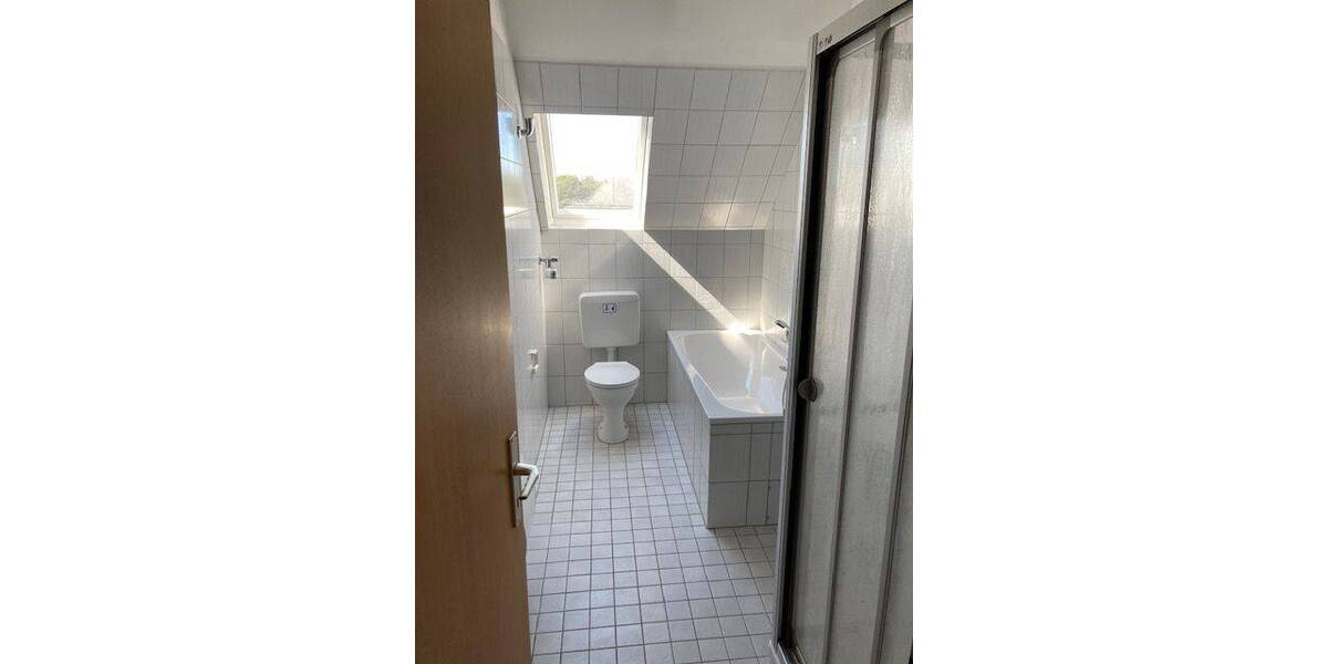 Etagenwohnung Hamm Pelkum - 3 Zimmer, 86 m&sup2;, 475&euro; | Angebot:22176681