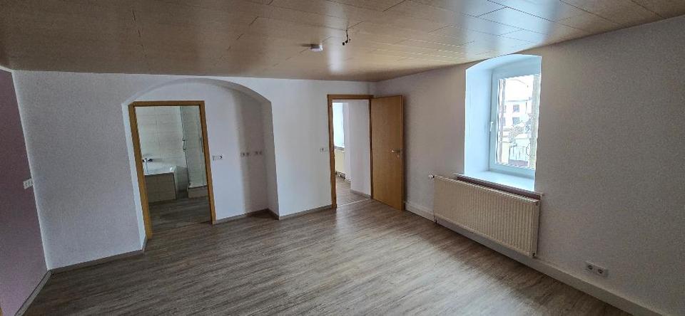 Erdgeschoßwohnung Querfurt - 4 Zimmer, 93 m&sup2;, 550&euro; | Angebot:24786671