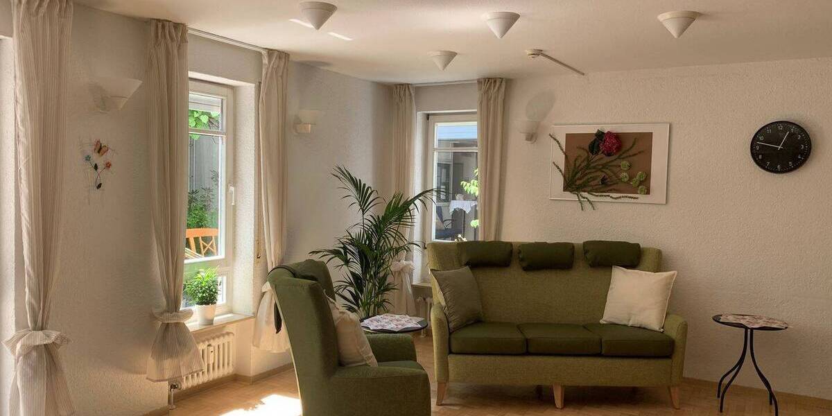 Etagenwohnung Backnang - 2 Zimmer, 47 m&sup2;, 665&euro; | Angebot:25662415