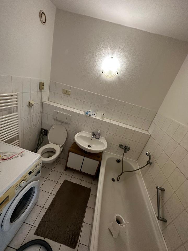 2 Raum Wohnung in der Südstadt