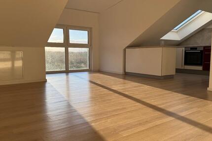 Wohnung Bischofsheim - 2 Zimmer, 55 m&sup2;, 1.100&euro; | Angebot:25168353