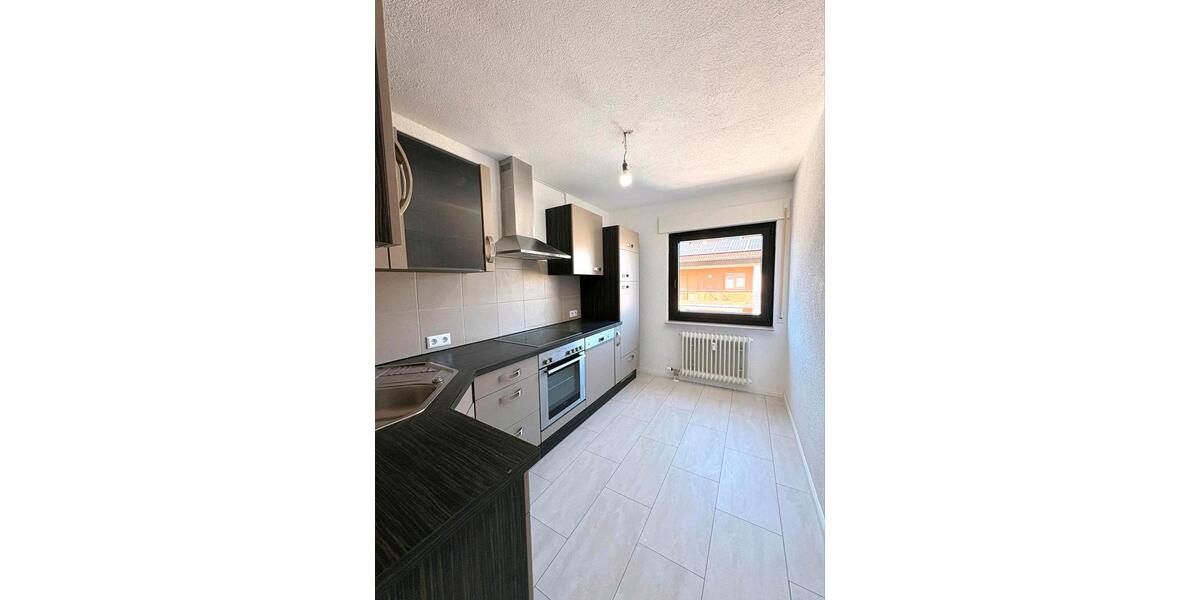 Etagenwohnung Bühl - 4 Zimmer, 91 m&sup2;, 1.145&euro; | Angebot:26101688