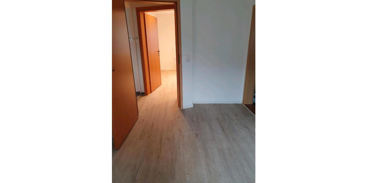 Terrassenwohnung Bad Pyrmont - 6 Zimmer, 100 m&sup2;, 1.000&euro; | Angebot:26681632