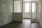 Renovierte 3-Zimmerwohnung mit Balkon zu vermieten. zimmer
