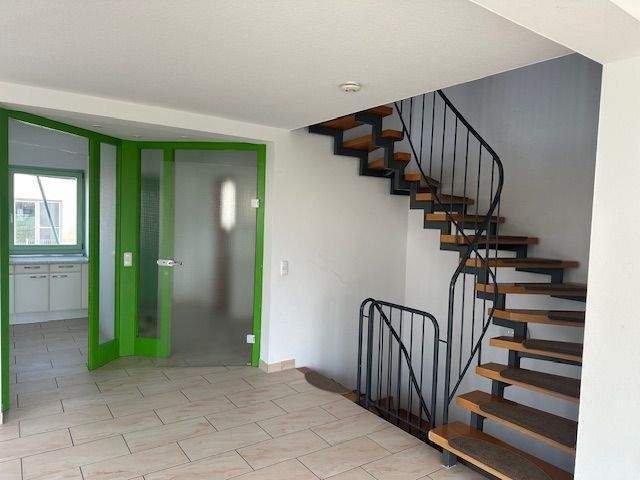 Doppelhaushälfte Weiden Rehbühl - 6 Zimmer, 136 m&sup2;, 1.350&euro; | Angebot:25107451