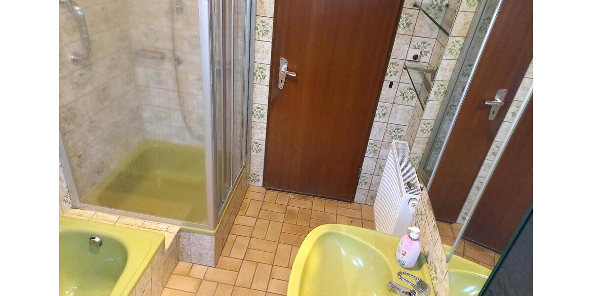 Erdgeschoßwohnung Engelskirchen - 5 Zimmer, 120 m&sup2;, 1.100&euro; | Angebot:25930795