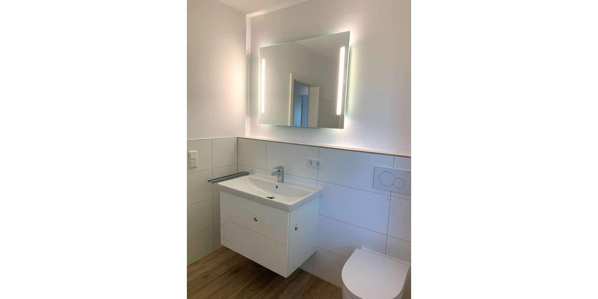 Doppelhaushälfte Hohenlinden - 5 Zimmer, 157 m&sup2;, 1.950&euro; | Angebot:25864444