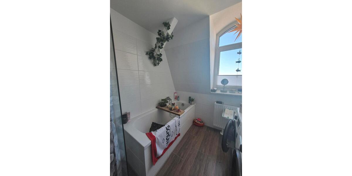 Dachgeschoßwohnung Ebersbach-Neugersdorf Neugersdorf - 5 Zimmer, 165 m&sup2;, 742&euro; | Angebot:24679375