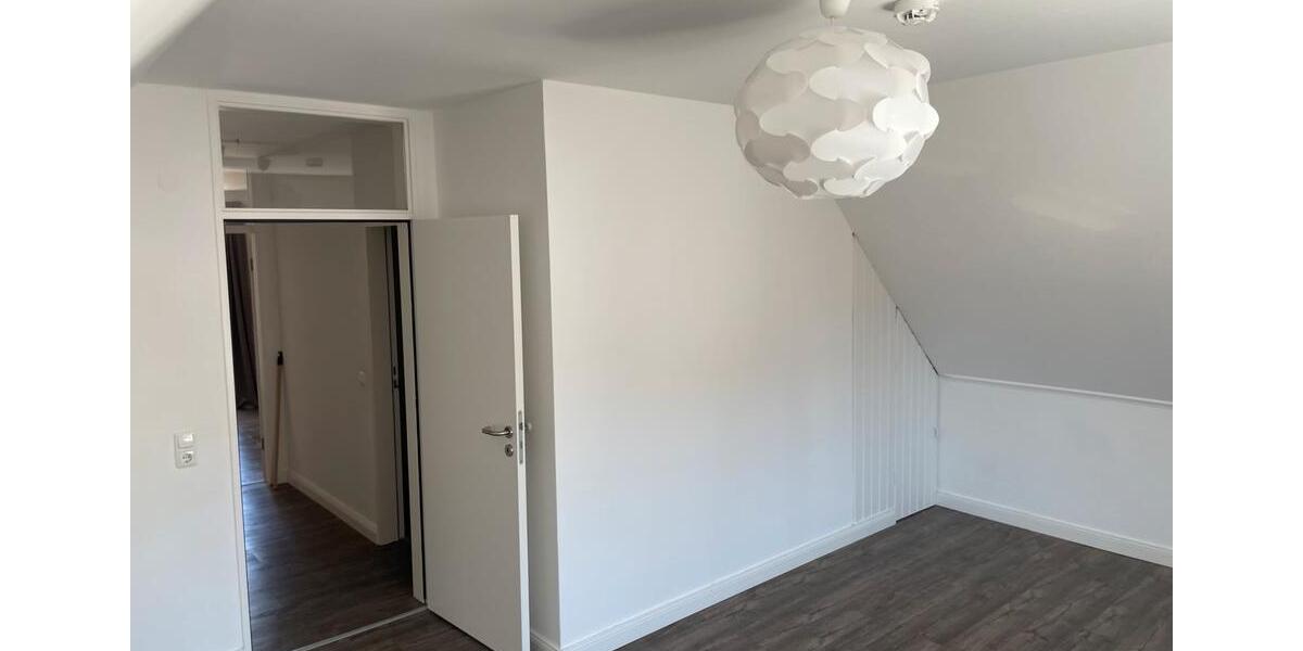 Wohnen auf Zeit Oldenburg Kreyenbrück - 3.5 Zimmer, 110 m&sup2;, 550&euro; | Angebot:26419616
