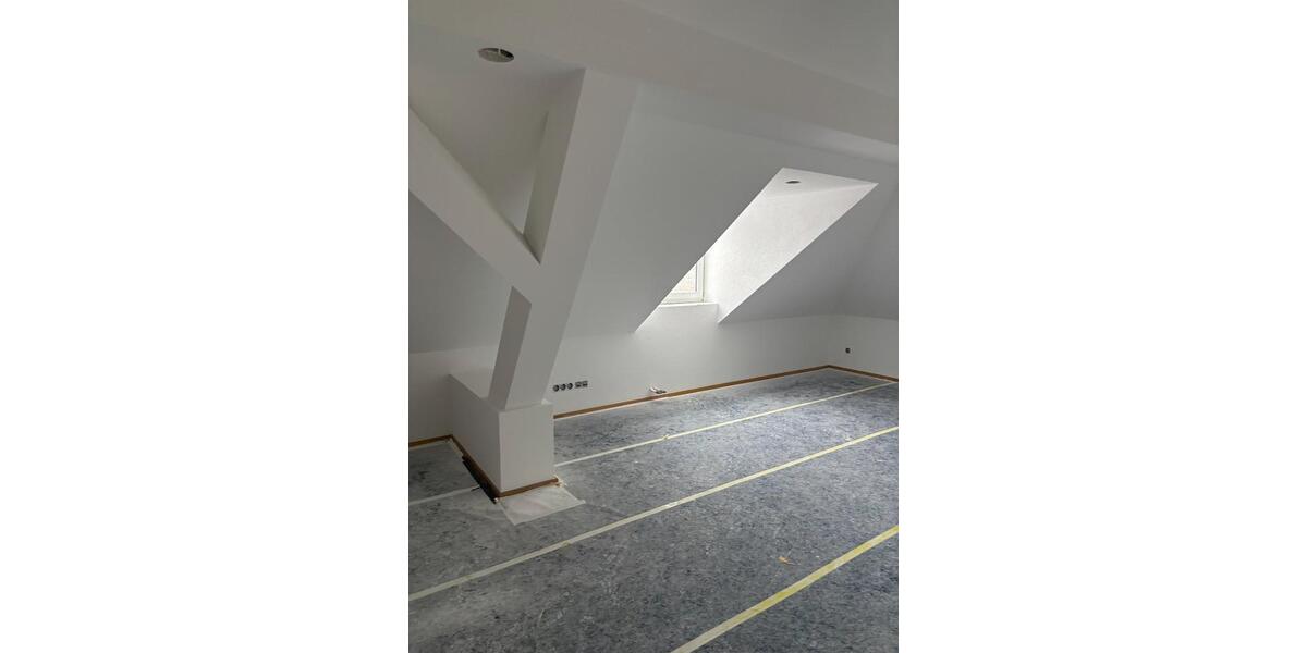 Dachgeschoßwohnung Donaueschingen - 1 Zimmer, 75 m&sup2;, 765&euro; | Angebot:24427535