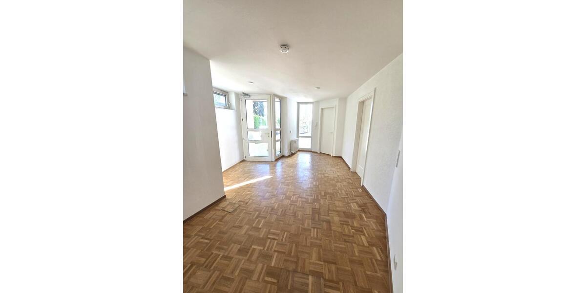 Erdgeschoßwohnung Filderstadt - 2 Zimmer, 96 m&sup2;, 988&euro; | Angebot:26705713