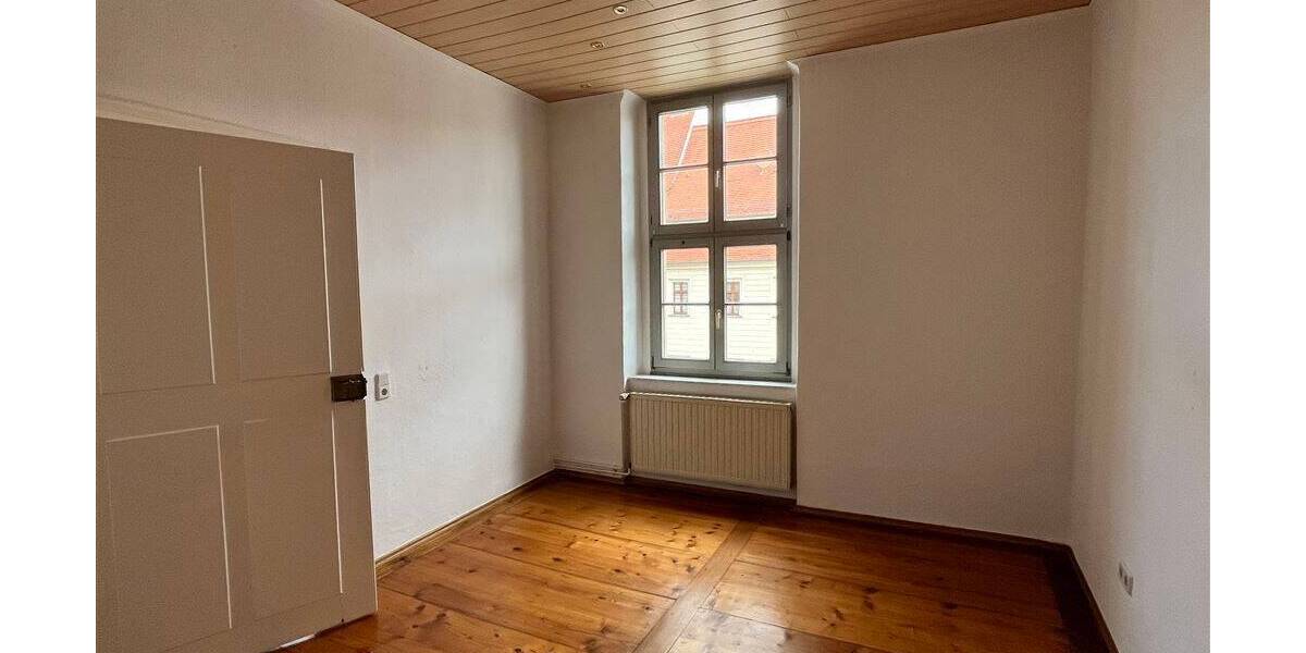 Etagenwohnung Torgau - 3 Zimmer, 83 m&sup2;, 498&euro; | Angebot:26204347