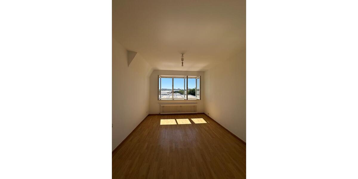 Dachgeschoßwohnung Hannover Döhren-Wülfel - 3 Zimmer, 65 m&sup2;, 650&euro; | Angebot:26705870