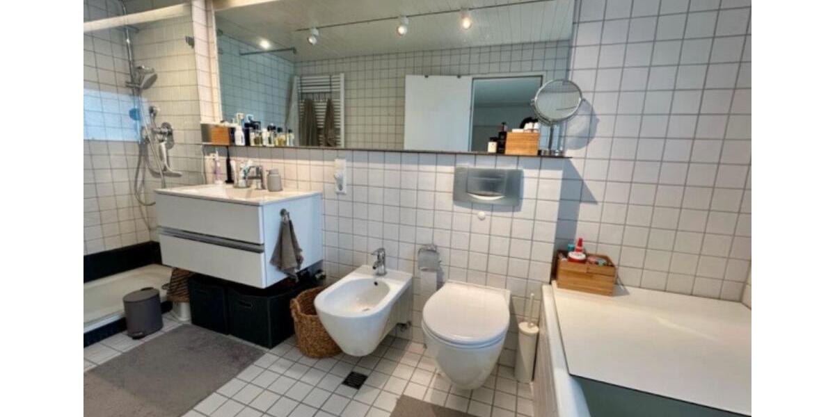 Etagenwohnung Freiburg im Breisgau Ebnet - 1.5 Zimmer, 28 m&sup2;, 690&euro; | Angebot:26044411