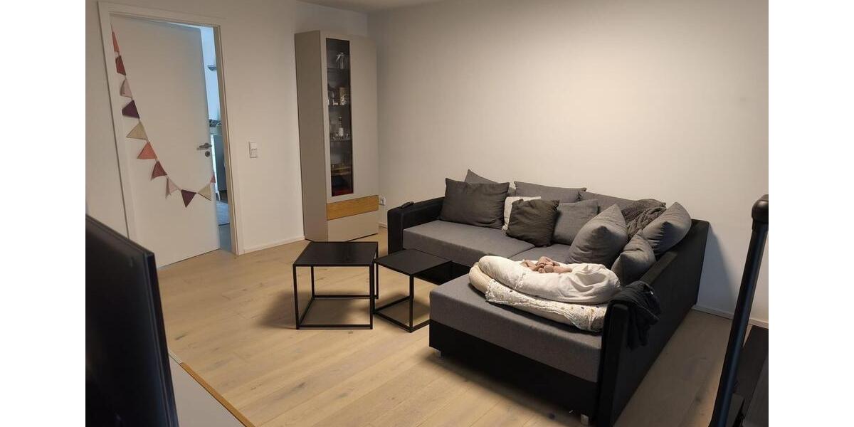 Neuwertige, zentrale 3 Zimmer-Whg mit Balkon, EBK und TG 3 zimmer