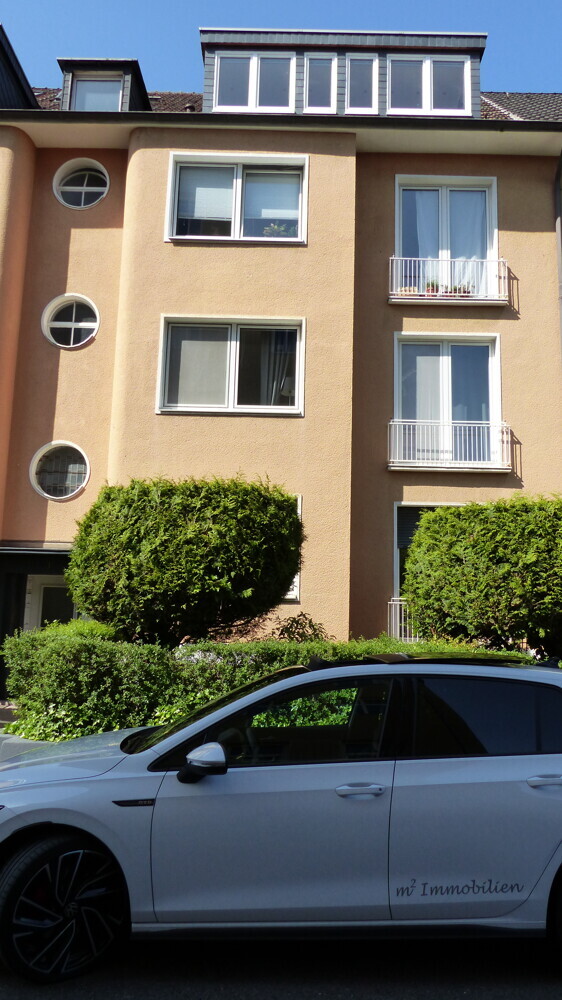 Charmante ruhige Wohnung mitten in Deutz - Balkon und Einbauküche - 3 zimmer